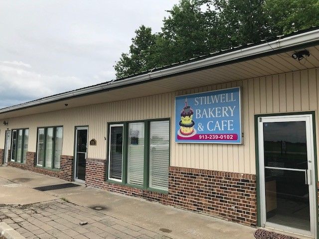 20285 Metcalf Ave, Bucyrus, KS 66013
